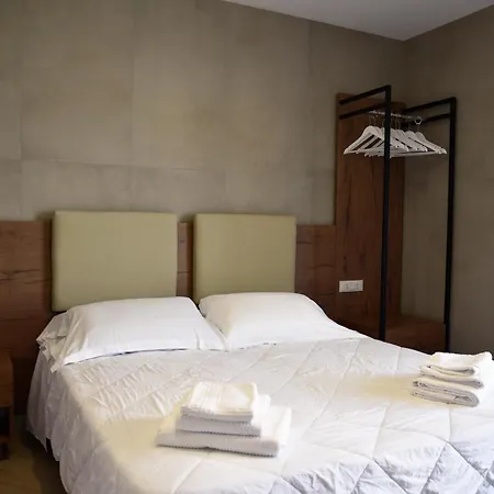 La Maison לינה וארוחת בוקר *